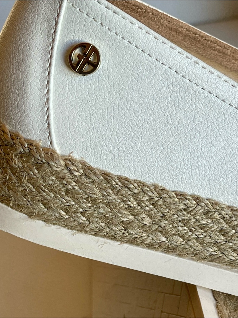 NIB GIANI BERNINI MEMORY FOAM SLIP ON ESPADRILLES WHITE WOMENS SIZE 8 - Picture 11 of 17